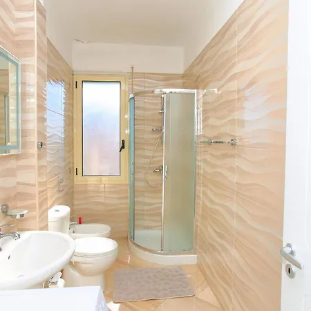 In Lungomare 085 아파트