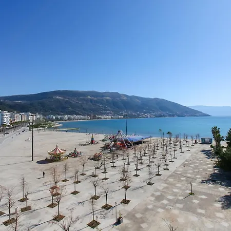 Apartment In Lungomare 085 Vlore