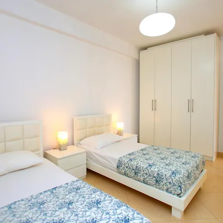 In Lungomare 085 Apartment Vlore