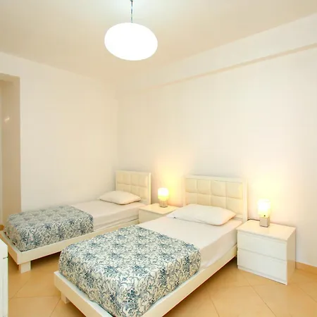 In Lungomare 085 Apartment *