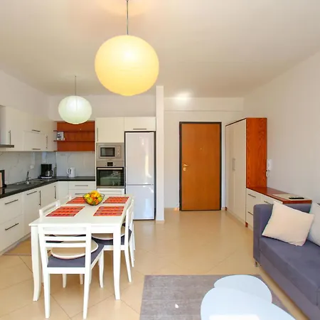 In Lungomare 085 Apartment Vlore