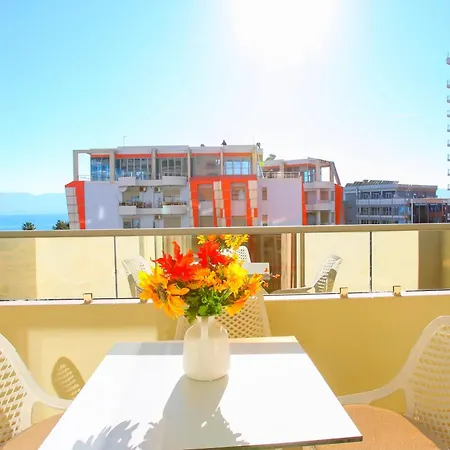 In Lungomare 085 * Vlore