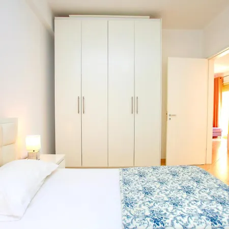 Apartment In Lungomare 085